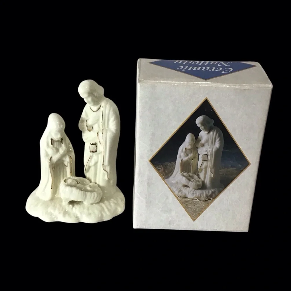 Giftco Inc Ceramic Nativity Figurine Scene 4 Inch‎